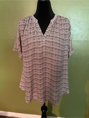 Worthington Pink and Black Short-Sleeve V-Neck Tunic